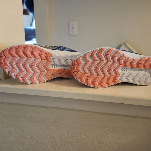 NWOB Girls 👧 Saucony Cohesion 14 - Picture 5 of 7